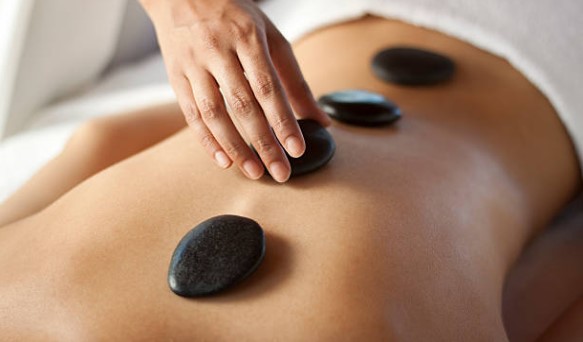 hot stone massage in coolangatta